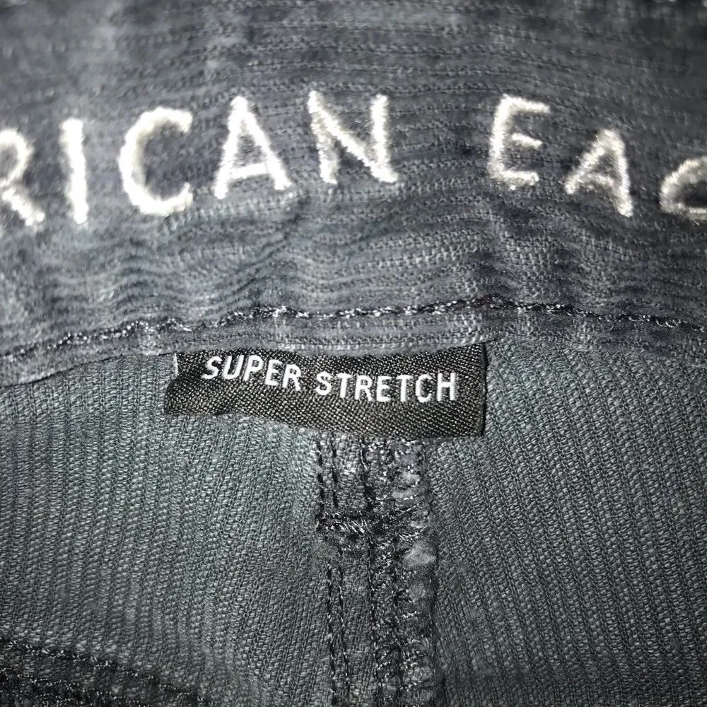 American Eagle Dark Grey Mom Jean